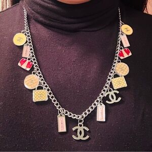 Not real Chanel Necklace